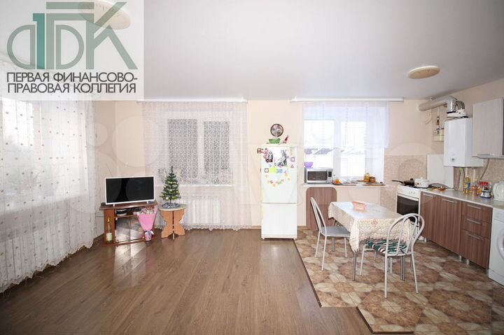 2-к. квартира, 56 м², 1/3 эт.