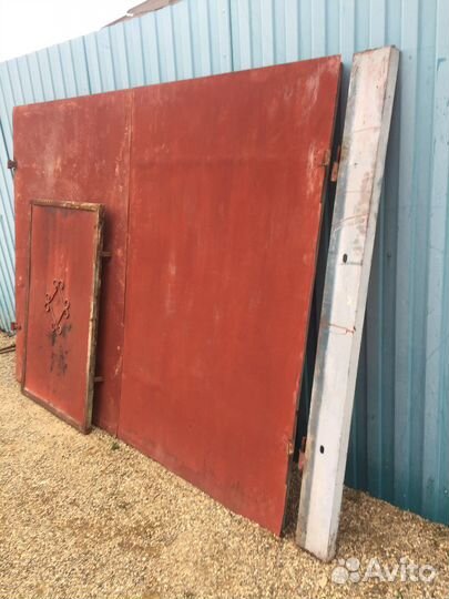 Ворота гаражные металлические распашные