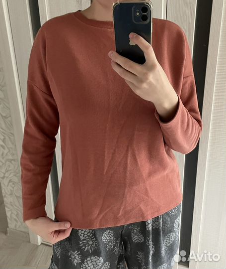 Pull and bear свитер