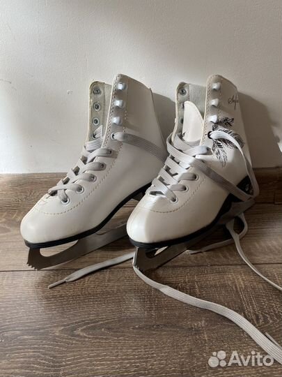 Коньки фигурные детские 32 размер