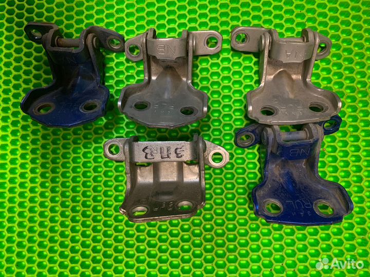 Петли дверей Subaru