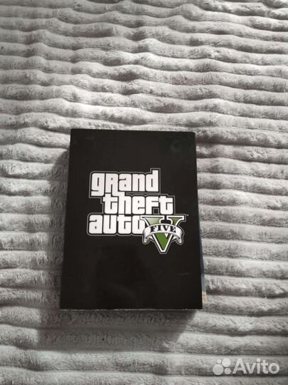 Настольная фигурка