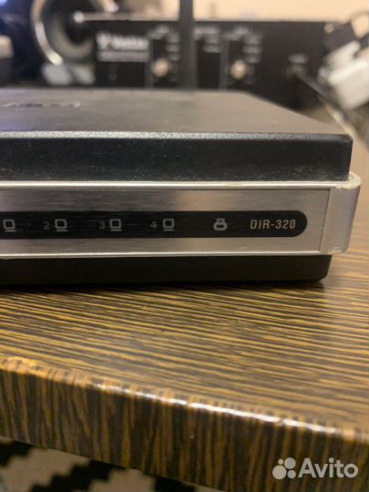 Вай фай роутер d-link dir320 и комутатор 1008a