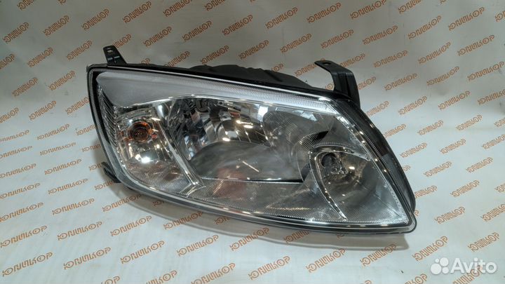 Блок-фара правая Лада гранта 2190