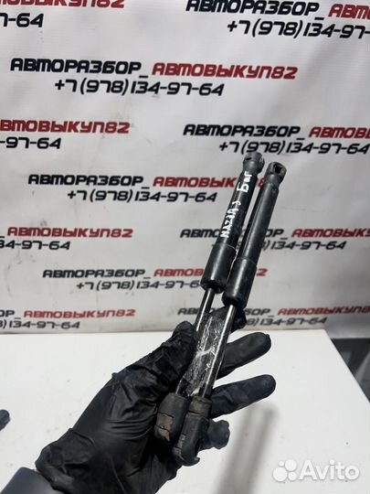 Амортизатор упор крышки багажника Мазда 3 BK бк