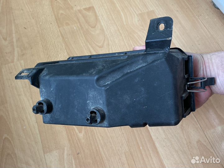 Корпус блока предохранителей Мерседес мл 164