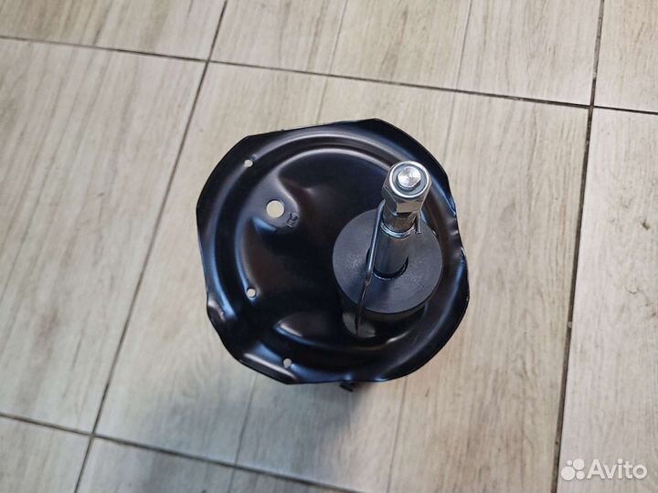 Стойка передняя правая Hyundai I30/Kia Ceed