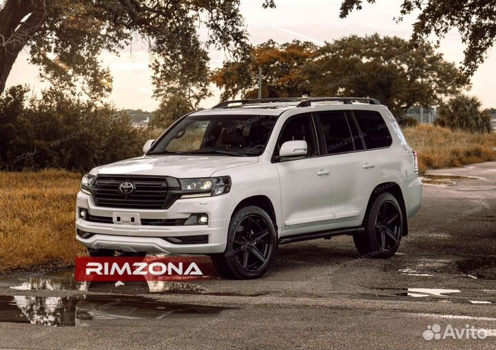 Кованые диски R22 на Toyota Land Cruiser