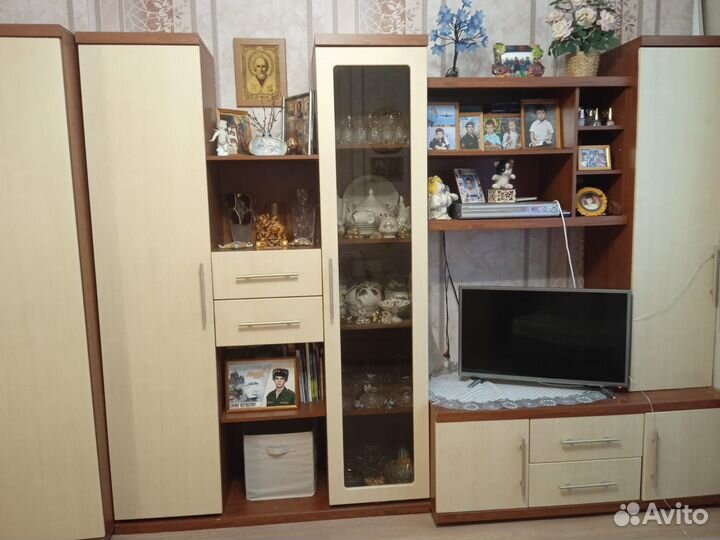 Продаю стенку