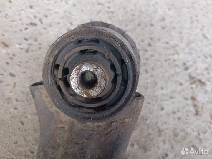 Рычаг продольный задний R nissan qashqai j11