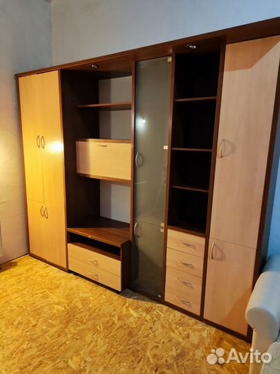 Стенка 2.9 х 2.2, глубина 0.6-0.4