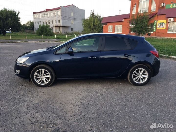 Opel Astra 1.4 МТ, 2010, 255 000 км