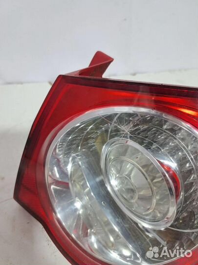 Фонарь правый внешний VW Passat (B6) 2005-2010
