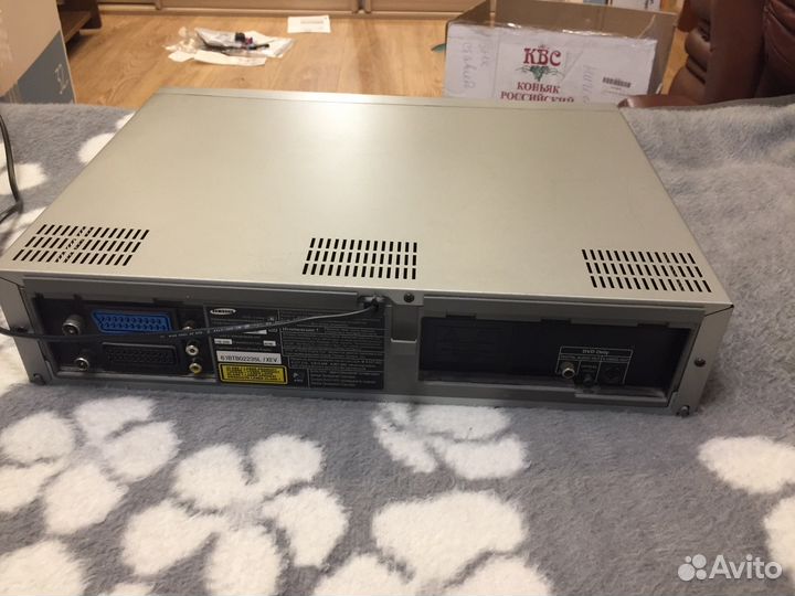 Видеомагнитофон и DVD плеер samsung