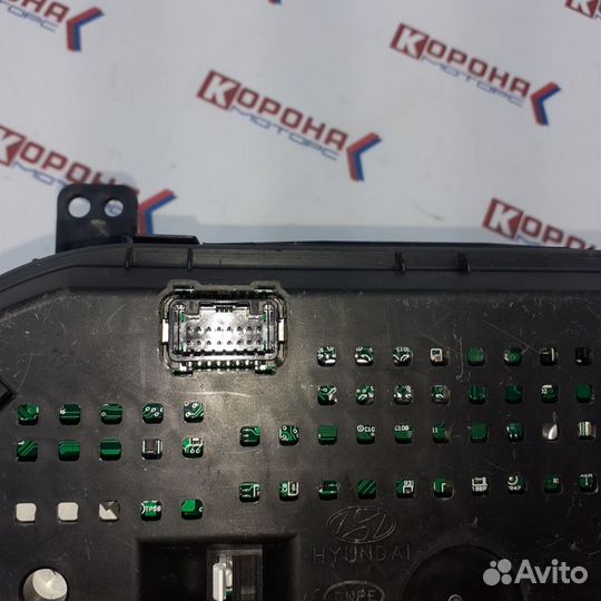 Панель приборов(затемненная ) hyundai IX35