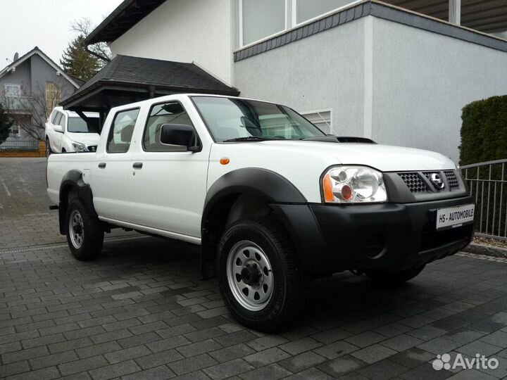 Запчасти б/у Nissan NP 300