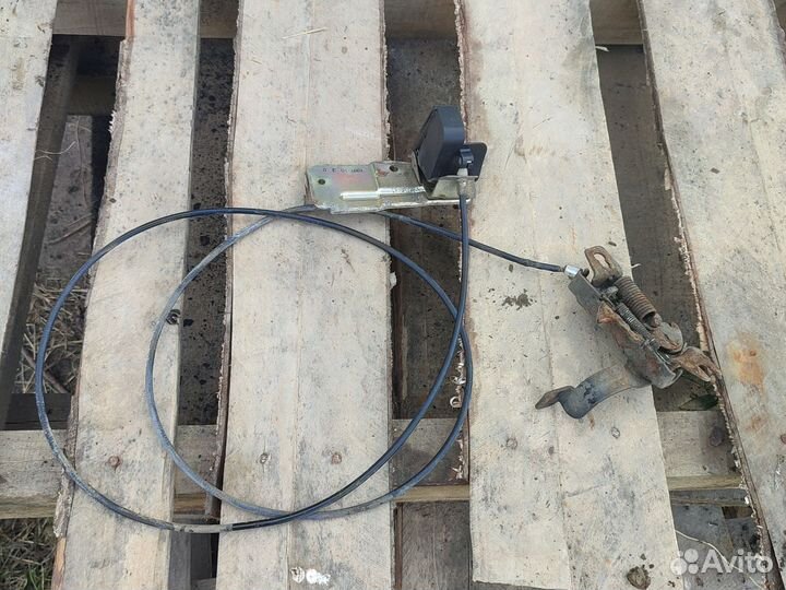 Дэу Нубира замок капота