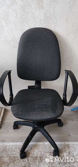 Компьютерное кресло