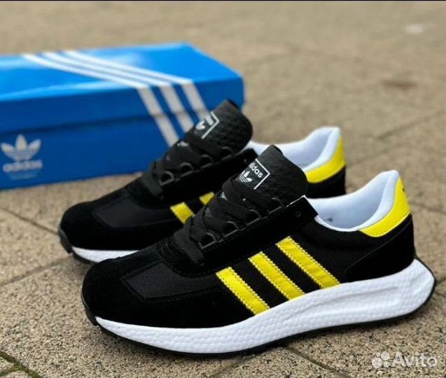 Кроссовки Adidas