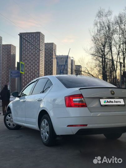 Skoda Octavia 1.6 AT, 2019, 290 000 км