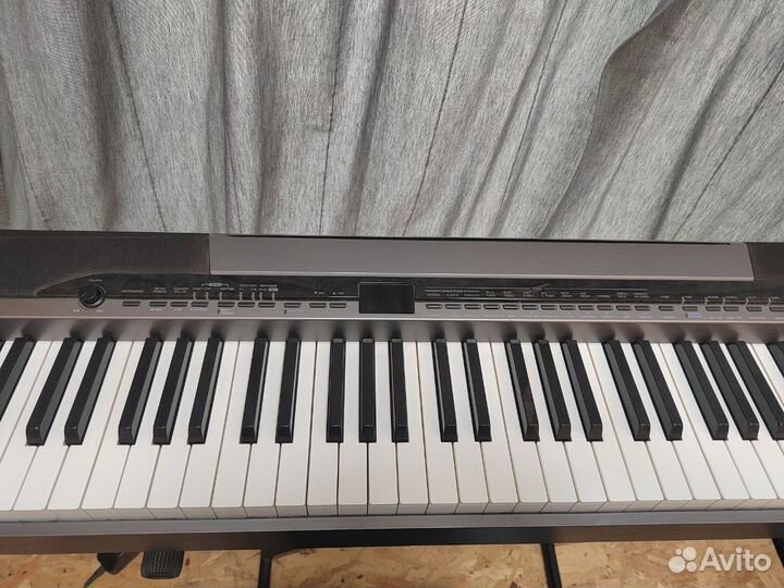 Цифровое пианино casio px320