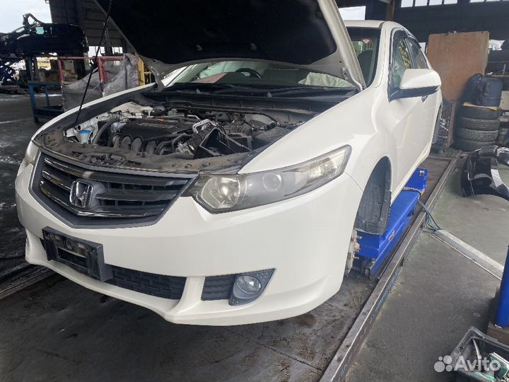 Подушка двс Honda Accord CU2 (Переднее)