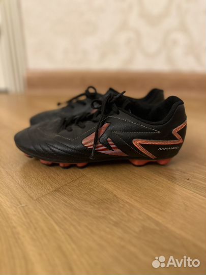 Футбольные бутсы demix