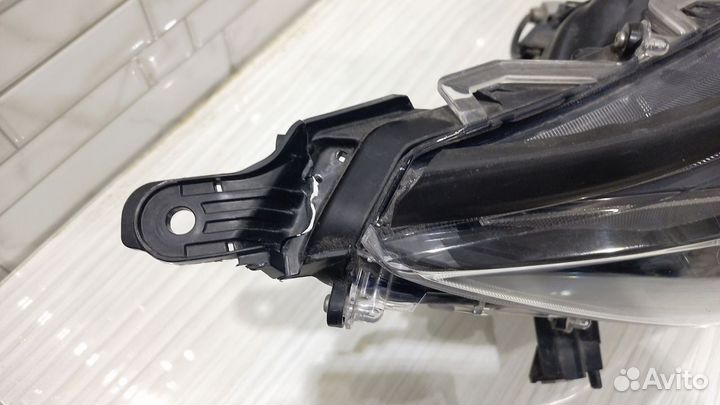 Фара правая rav4 50 кузов линза Full LED