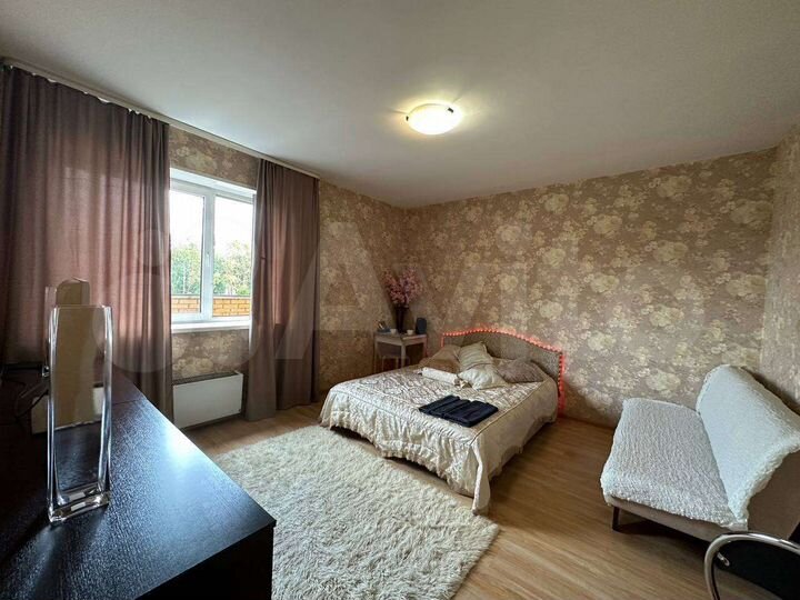 Комната 9 м² в 4-к., 2/25 эт.