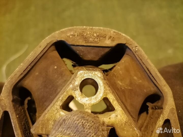 Опора двигателя (подушка двс) 4N516P082 Volvo S40