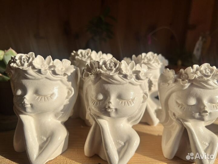 Кашпо для суккулентов Девочка Весна