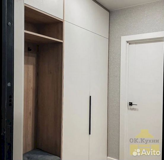 Шкаф двухстворчатый