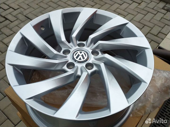 R18/5/112 Диски VW Passat, Tiguan Rosario Style
