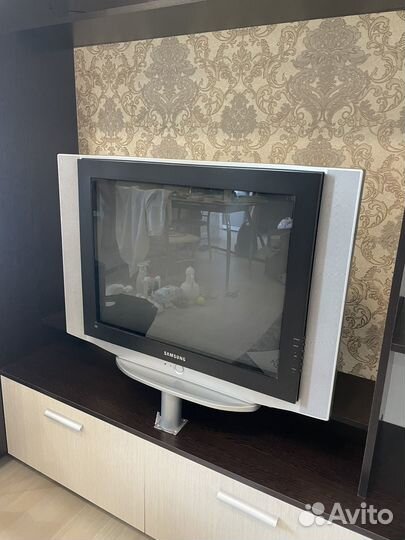 Телевизор samsung