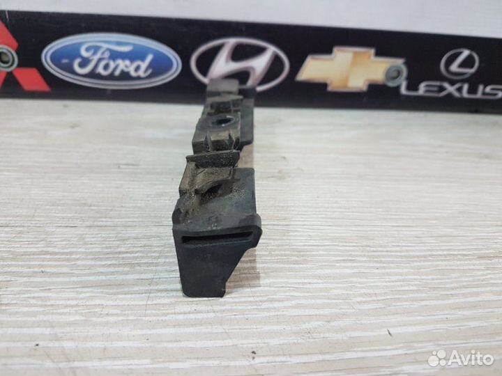 Крепление бампера переднее левое Audi A6 C7 2012