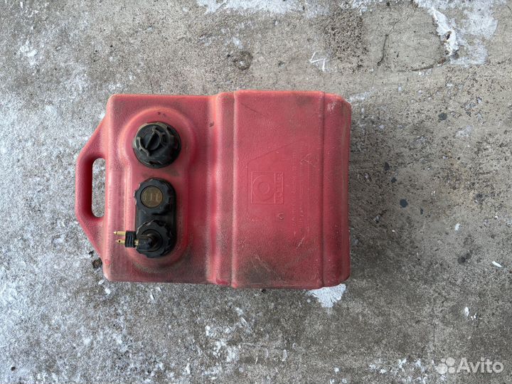 Продам бак на лодку