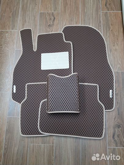 Эваковрики Рено Меган 2