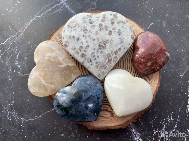 Натуральные камни сердечки