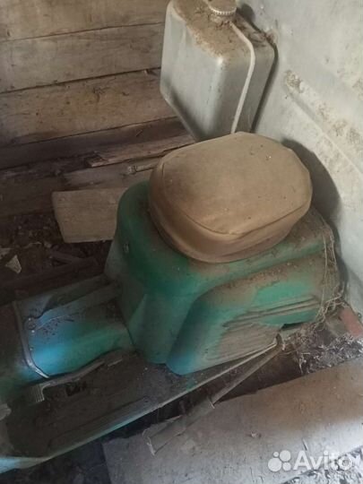 Мотороллер Муравей тга-200