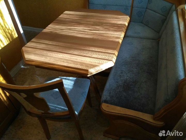 Кухонный уголок