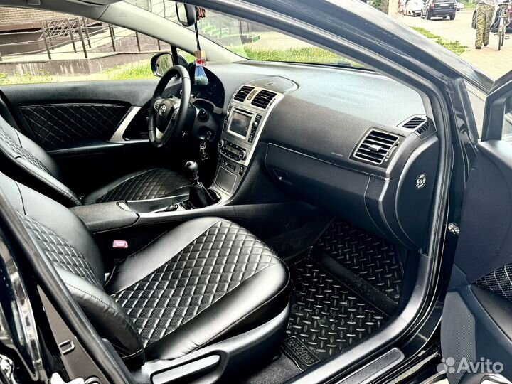 Toyota Avensis 1.8 МТ, 2012, 250 000 км