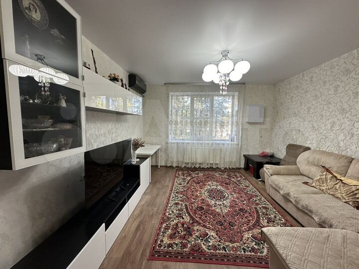 2-к. квартира, 58 м², 2/5 эт.