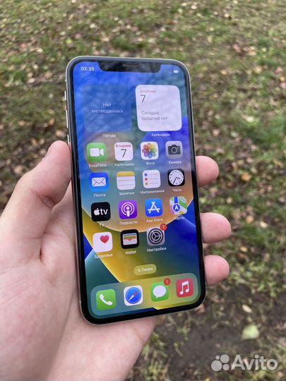 iPhone X, 64 ГБ