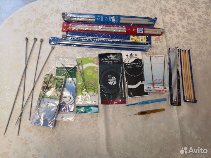 Спицы и крючки для вязания, 18 предметов