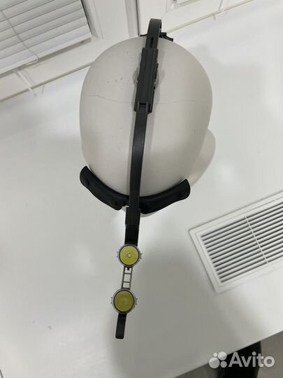 Безтеневой налобный осветитель Dr-Kim