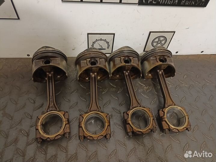 Поршень с шатуном для Mitsubishi Space Wagon N8,N9