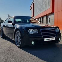 Chrysler 300C 5.7 AT, 2004, 320 000 км, с пробегом, цена 2 595 000 руб.