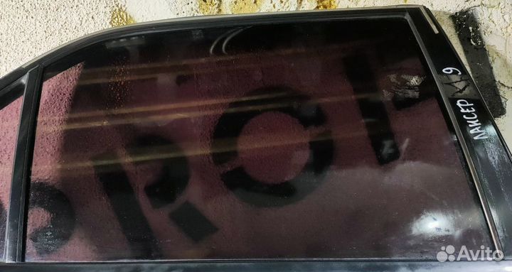 Стекло задней правой двери mitsubishi Lancer IX