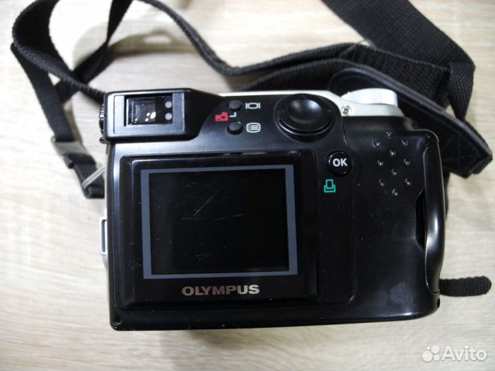 Фотоаппарат Olympus C-2000 Z