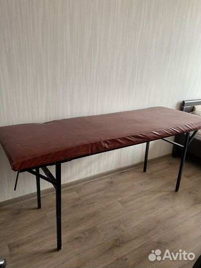Прочная медицинская кушетка